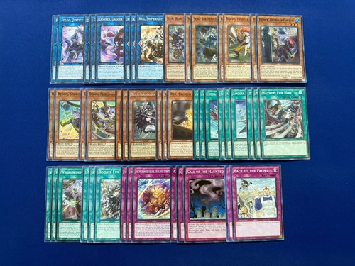 Mazzo completo di - -,